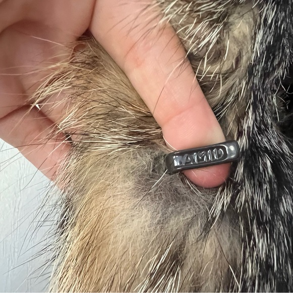 Real Fur Vest (M) - Picture 8 of 9